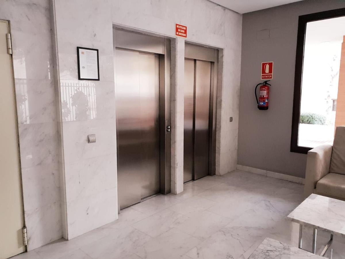 Apartment Close To Airport, Ifema Madryt Zewnętrze zdjęcie